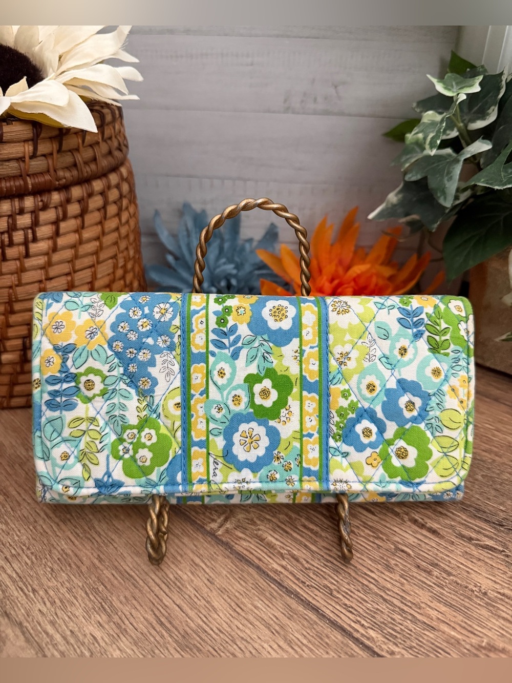 Vera Bradley English Meadow Quilted Slim Trifold Card Wallet - Retired
